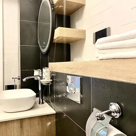 Apartment 10 Council Square Brasov