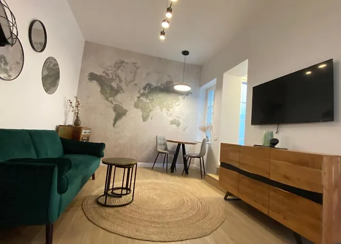 10 Council Square Apartment