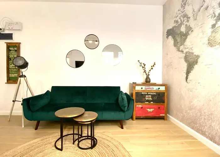 10 Council Square Apartment